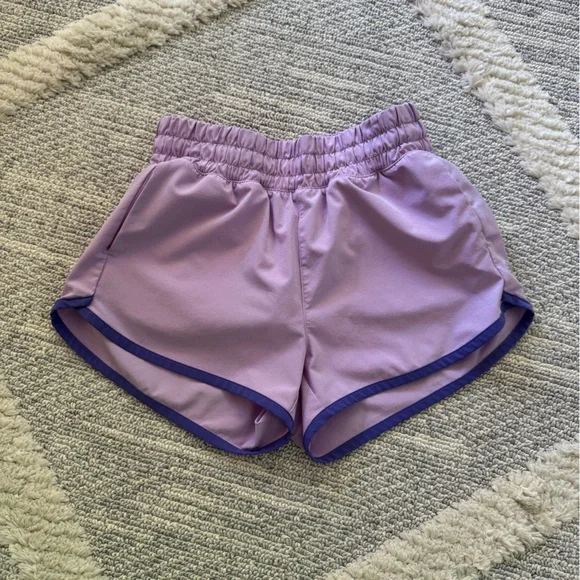 Athleta Girls Run Free 2.5” Shorts - Picture 1 of 3